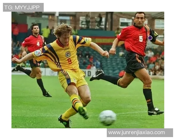 足球届格子：从天赋少年到世界巨星的传奇之路与奋斗故事